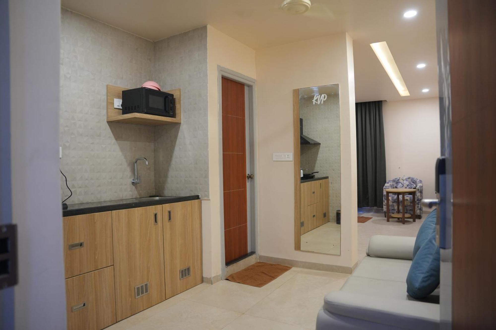 Kvp Golden Inn Tirupati Exterior foto