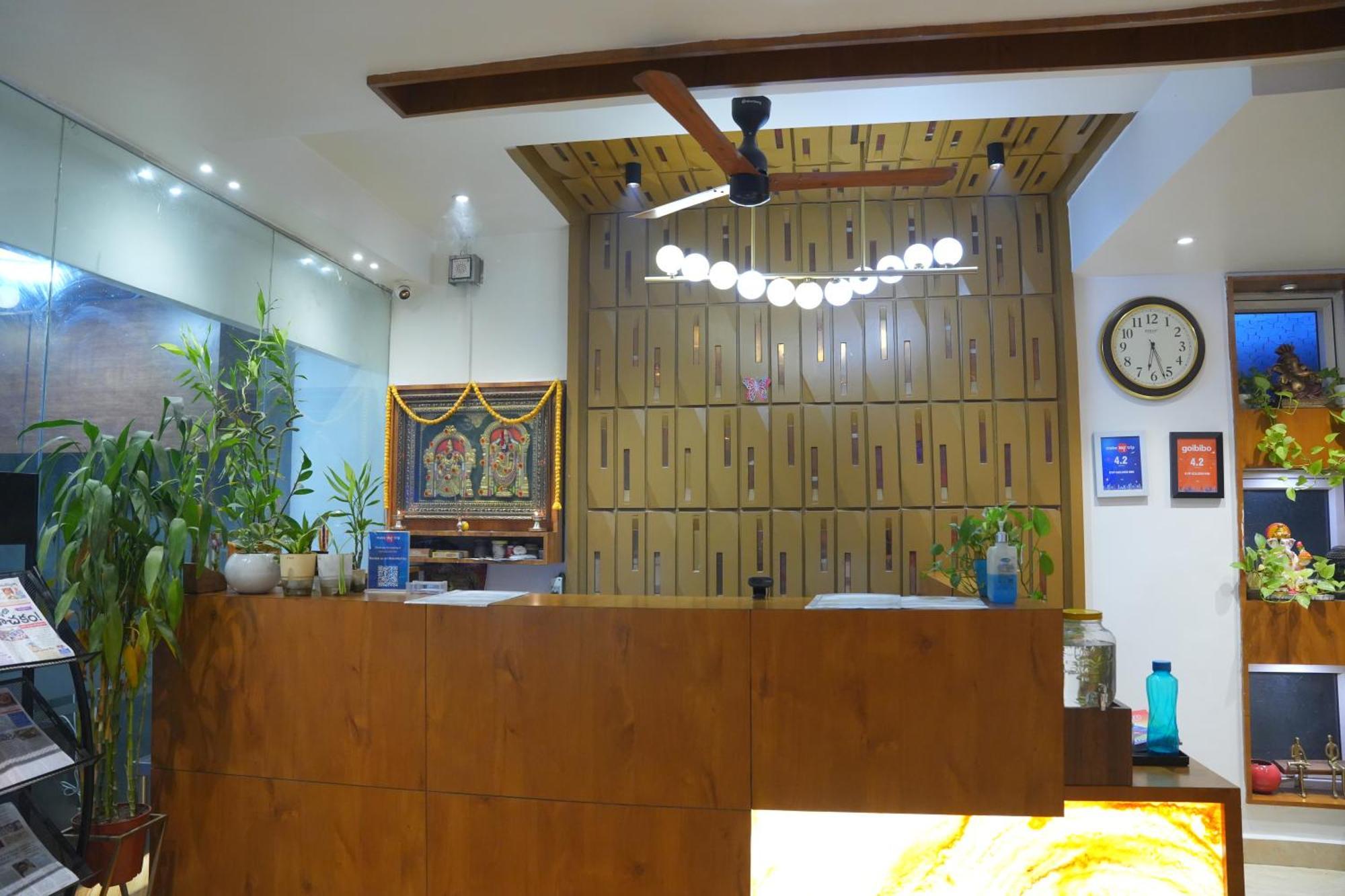 Kvp Golden Inn Tirupati Exterior foto